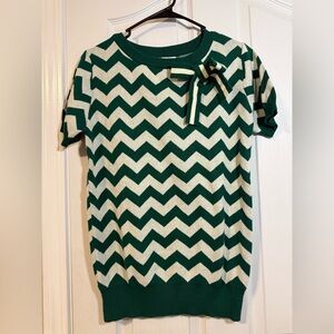 OXKNIT Vintage Chevron with Bow T-Shirt Small